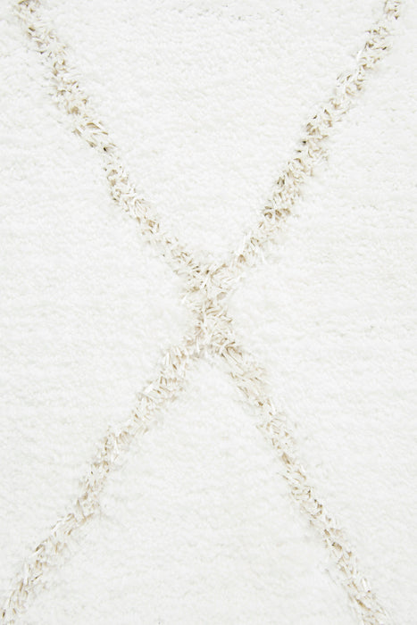 Rizzy Home Connex CX088A Ivory Diamond Area Rug