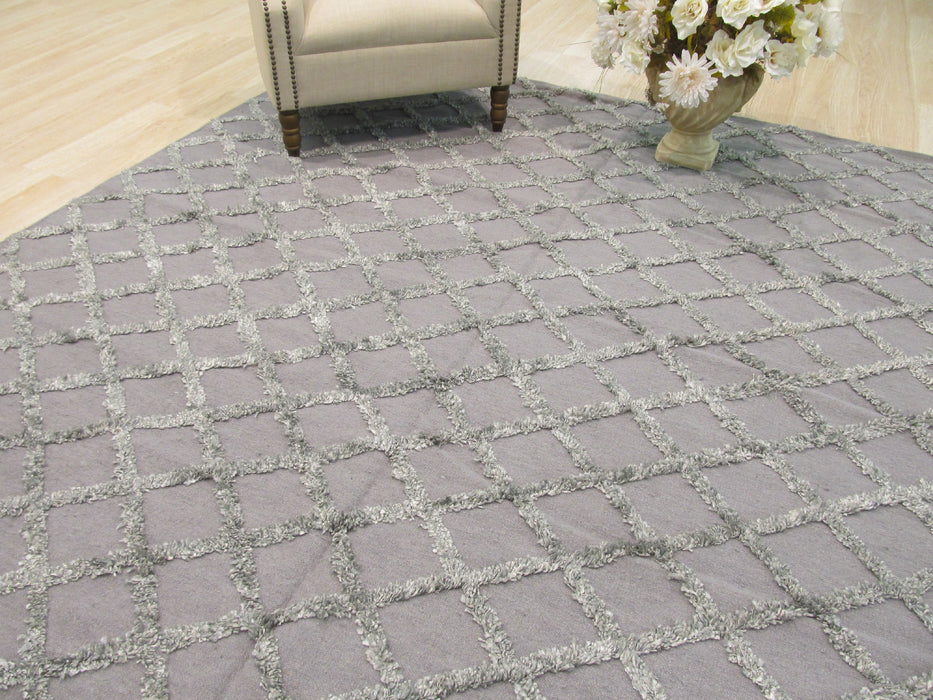 EORC Handwoven Wool & Viscose Gray Transitional Trellis Marakesh Trellis Rug